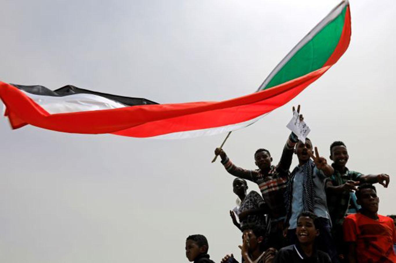 Sudanese government quells a coup attempt 